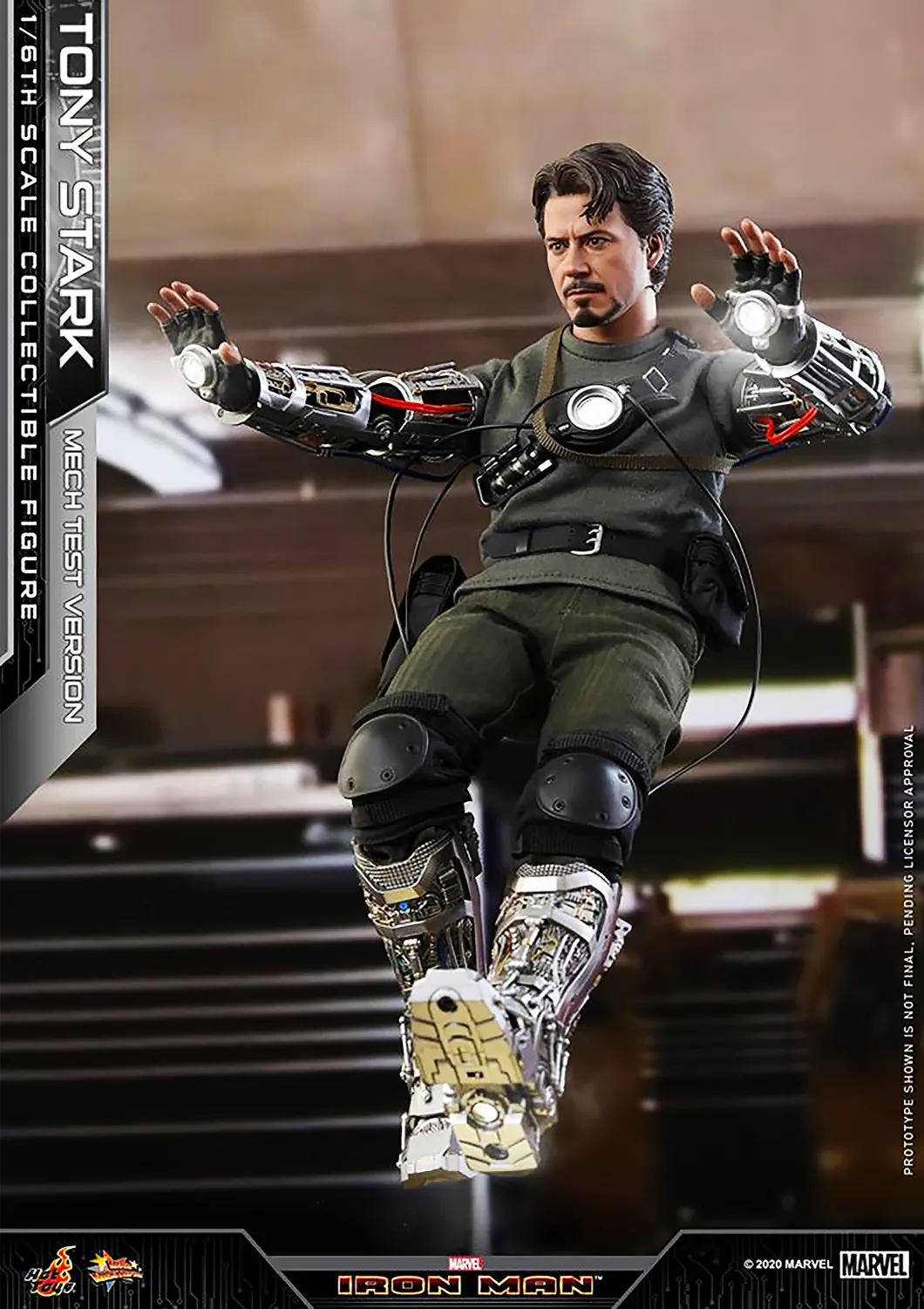 HOT TOYS MARVEL IRON MAN: TONY STARK (MECH TEST VERSION)