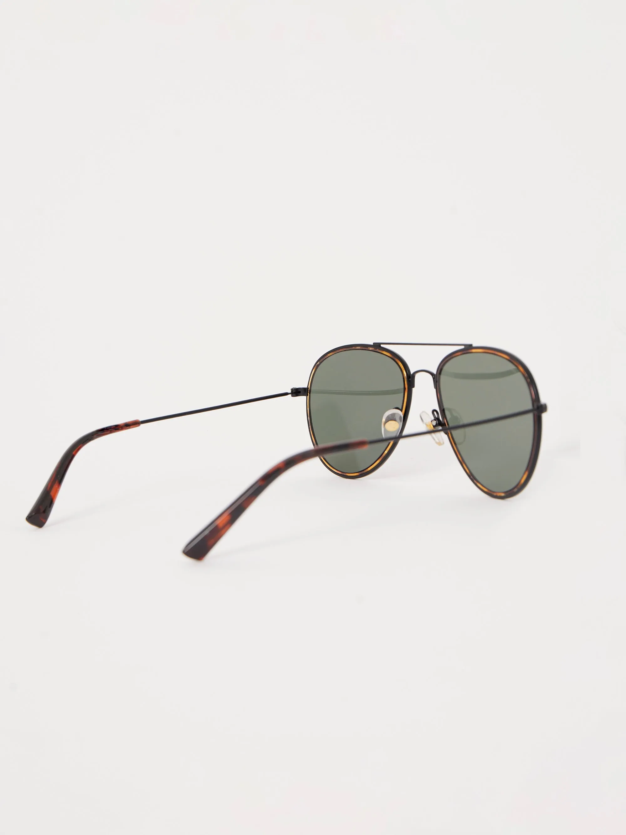 Metal D-Frame Rim Detailed Sunglasses